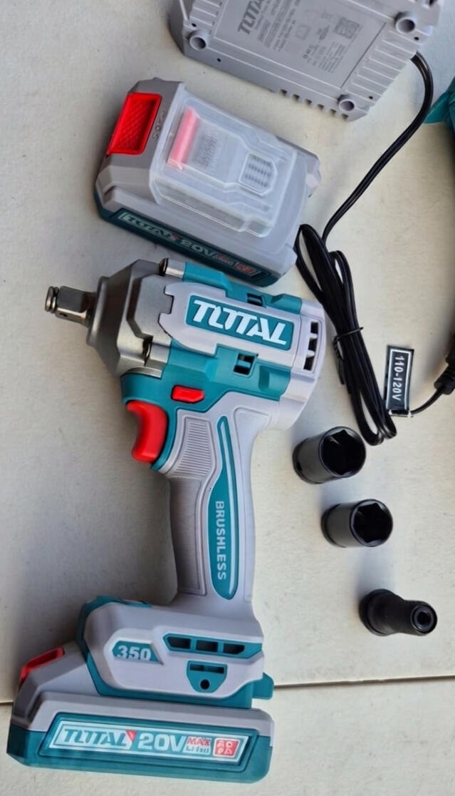 Llave de impacto inalambrica